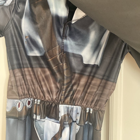 Star Wars Mandalorian size Youth Medium - Picture 6 of 9
